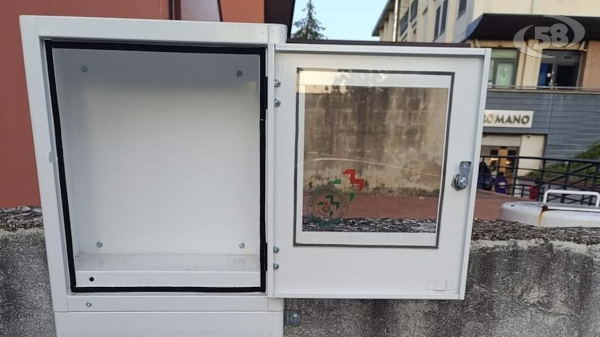 Furto del defibrillatore a Grottaminarda, al vaglio le immagini della videosorveglianza