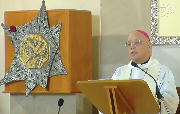 Parroci, sacerdoti e operatori riuniti a Melito per l'assemblea diocesana