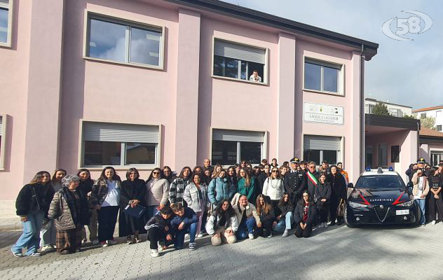 A scuola di legalità contro il bullismo, gli studenti incontrano i Carabinieri 