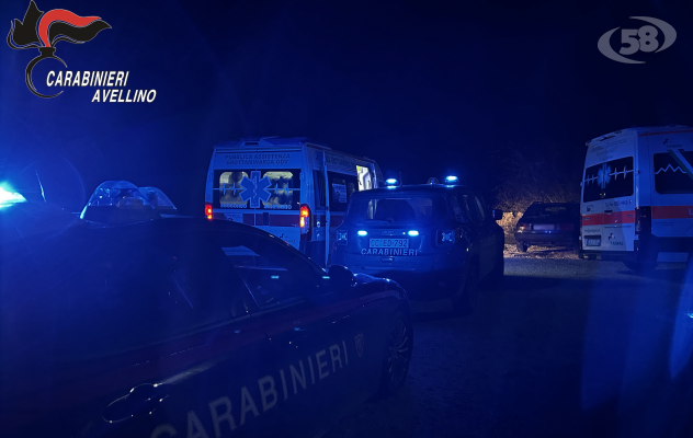 Tenta accoltellare il fratello, poi si scaglia contro i Carabinieri