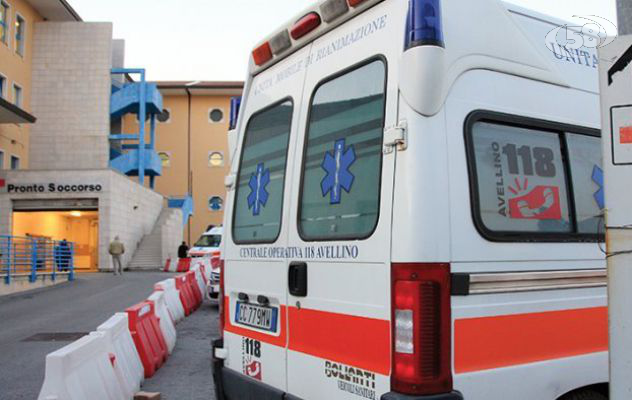 "Avete salvato mia moglie", marito ringrazia il 118 di Avellino