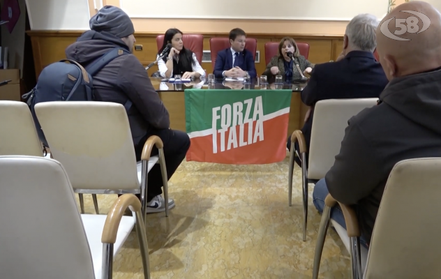 Forza Italia va a congresso e avverte gli alleati: "Mai con Festa"