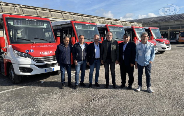 AIR Campania, consegnati altri 10 nuovi bus Iveco a metano