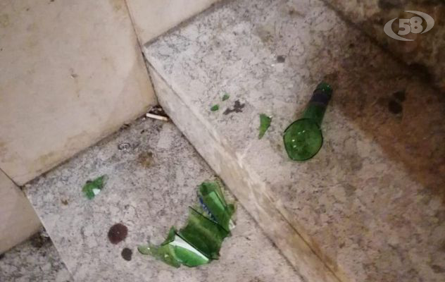 A Grotta divieto di vendita bevande in vetro e lattine