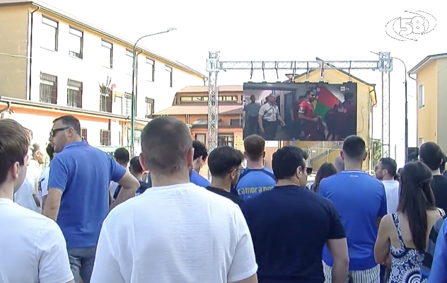 Italia fuori dagli Europei, la delusione dei tifosi nelle piazze irpine