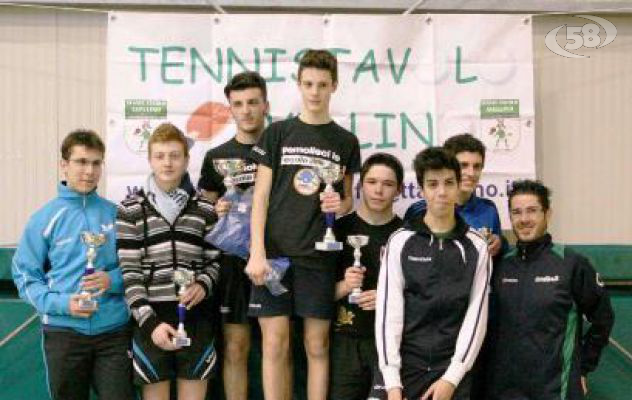 Tennistavolo, juniores arianesi conquistano il titolo regionale/Video