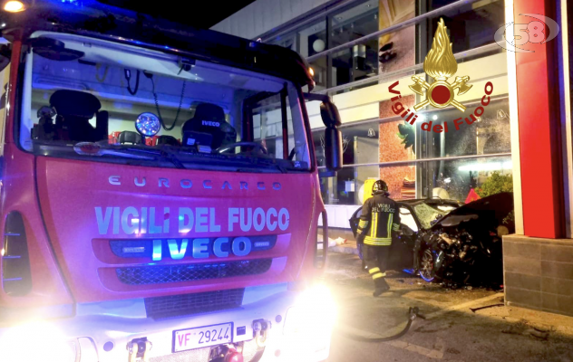 Terribile incidente a Mirabella, l'Irpinia piange quattro giovani