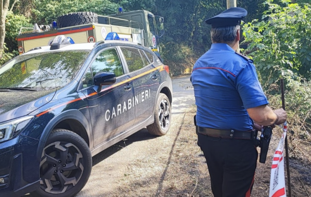 Flumeri, incendio in una discarica abusiva