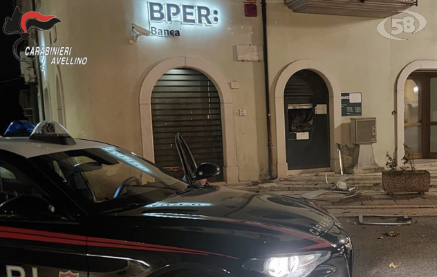 Assalto al bancomat di Guardia Lombardi, s'indaga