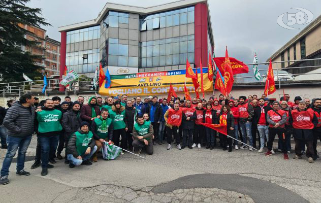Contratto, sciopero dei metalmeccanici: presidio ad Avellino