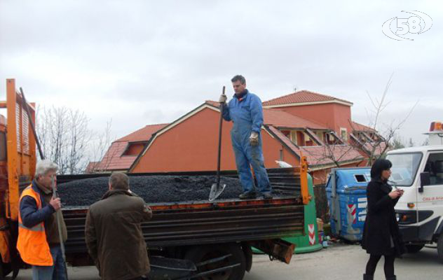 Ariano, ripristino dell'asfalto in via Brecceto e Parzanese