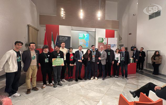 Focus rifiuti Asia, vince l'edizione Hackthon il team turco: ecco gli altri classificati