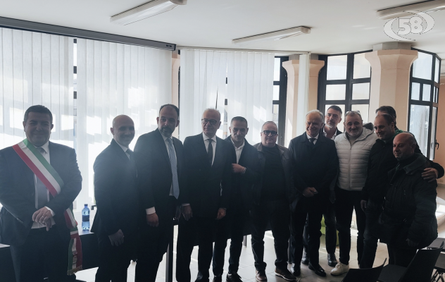 Piantedosi agli operai Arcelor: "Interesserò il Governo"