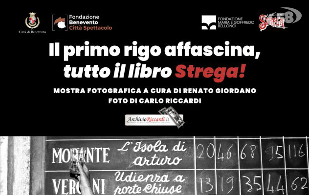 "Il primo rigo affascina, tutto il libro Strega", la storia del Premio negli scatti fotografici