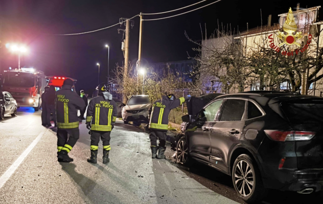 Scontro tra auto a Bisaccia, due persone ferite