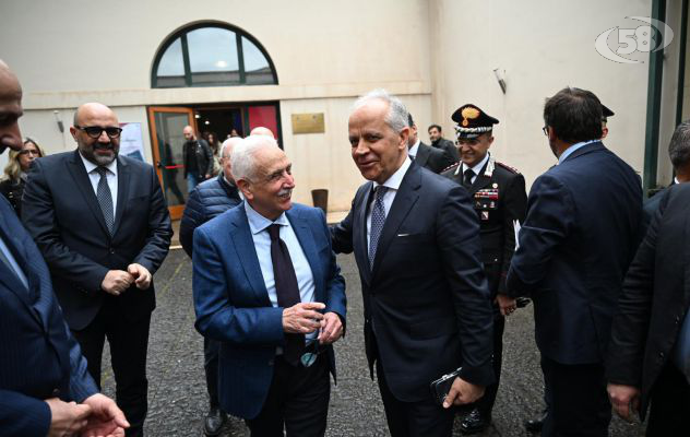 Piantedosi tifa Avellino e conferma: "Non mi candido alle regionali"