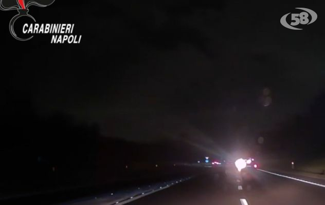 Contromano sulla Superstrada per 10 chilometri, inseguito e arrestato dai Carabinieri/IL VIDEO