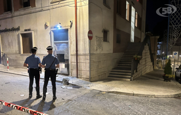 Bisaccia, colpo al bancomat nella notte