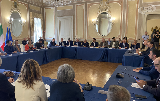 Sicurezza urbana, firmati i Patti tra Prefettura e 33 Comuni 