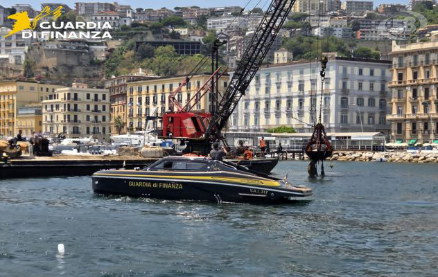 Ormeggi abusivi, blitz del Reparto Operativo Aeronavale di Napoli/VIDEO