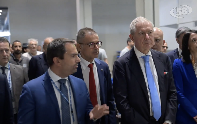 Il Ministro Urso a Nusco per l'inaugurazione delle nuove linee SAI