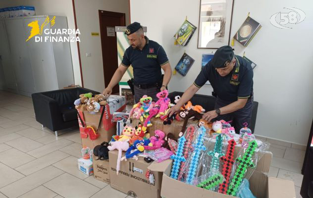 Controlli serrati della Finanza di Benevento, maxi sequestro di prodotti non a norma