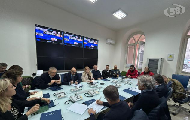 Terremoto, riunione in Prefettura: attivati i centri operativi comunali