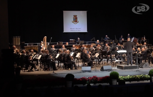 La banda della Polizia accende il Natale del capoluogo