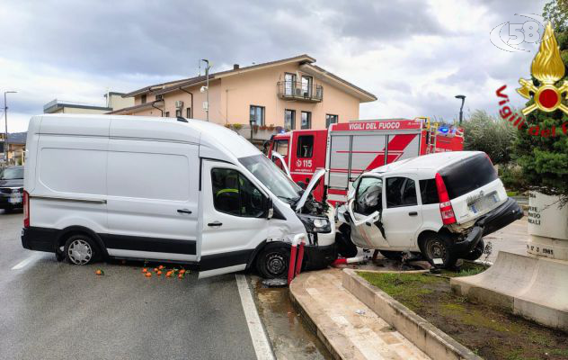 Vigili del Fioco a lavoro, incidenti a Pratola e Castel Del lago