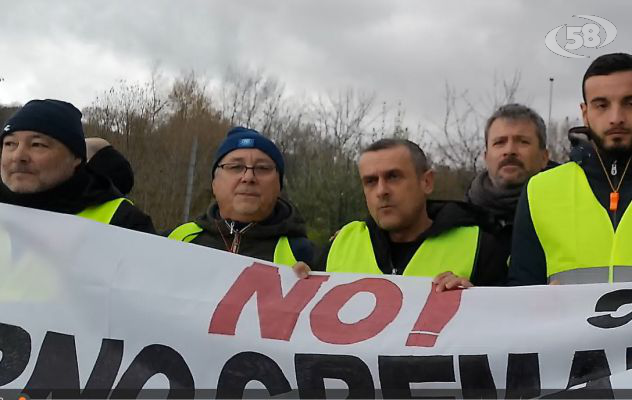 Forno crematorio? "Qua non si passa. Pronti alle barricate"/Video