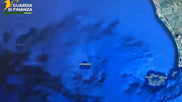 Area abusiva adibita a stoccaggio di rifiuti, arriva la Finanza: discarica sequestrata/VIDEO