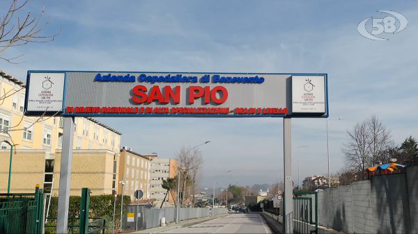 Donna sparata con più colpi di fucile, migliorano le condizioni della 45enne: "è sveglia e respira autonomamente"