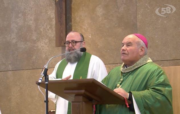 Pila ai Piani, nuovo campanile per la chiesa parrocchiale: inaugurazione con il Vescovo