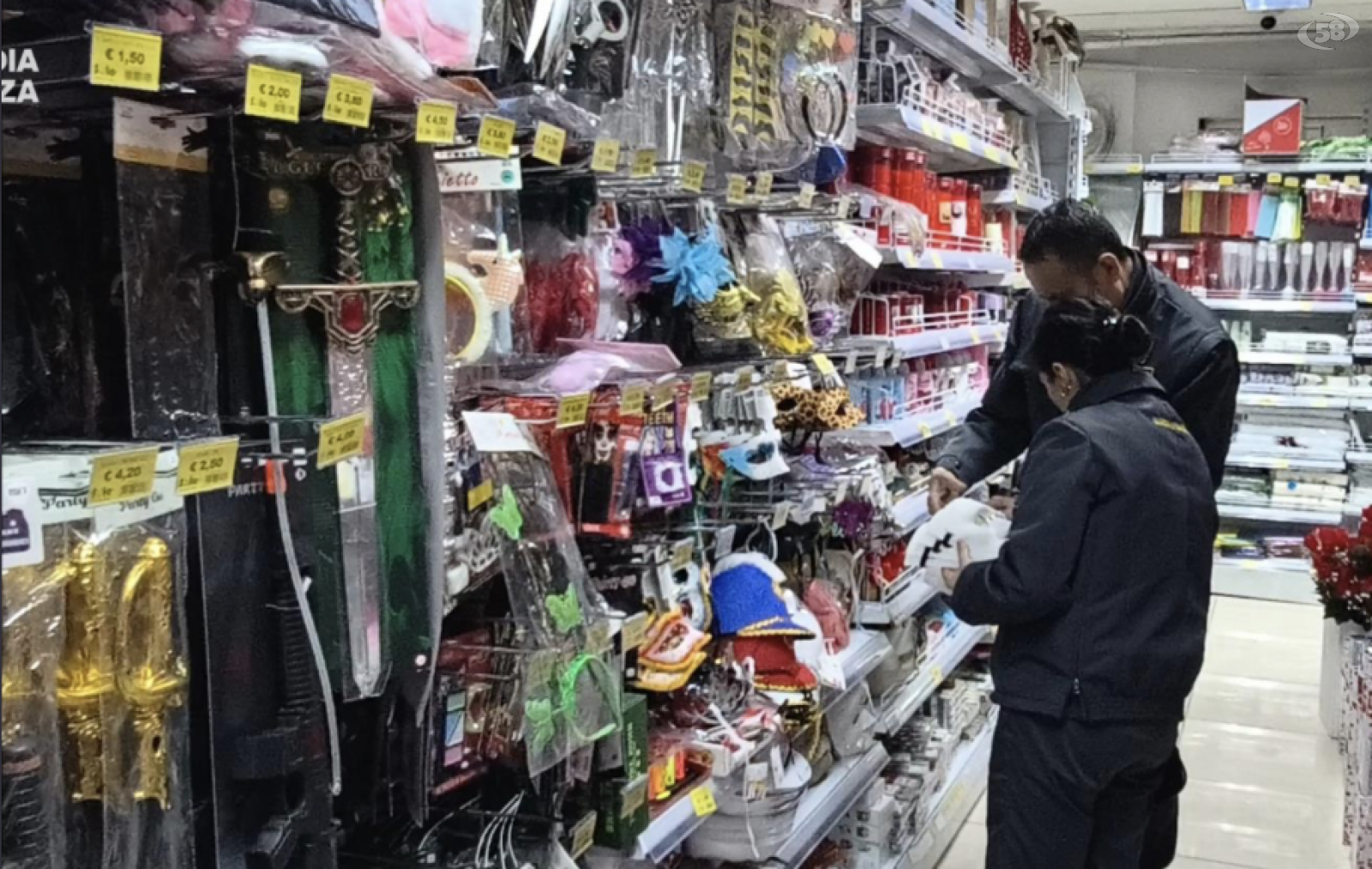 40 mila prodotti di Carnevale e “San Valentino” sotto sequestro