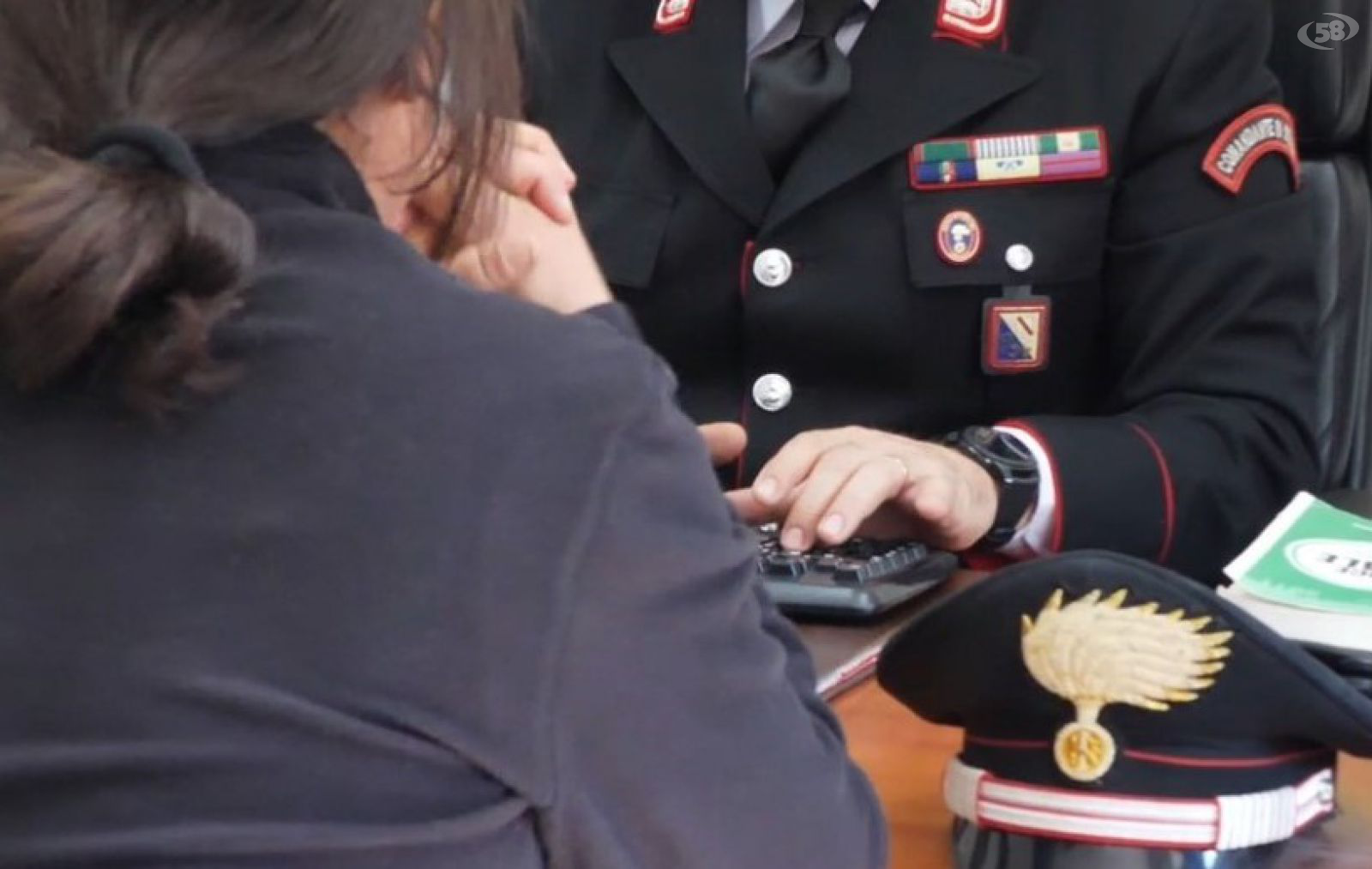 Scarpe di moda a prezzi conveniente, ma è una truffa