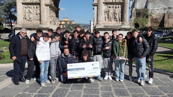 Gli alunni del CAT "Ruggero II" premiati dall'Unisannio