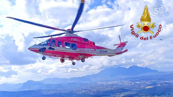 Precipita col parapendio, trasportato in elicottero al Moscati