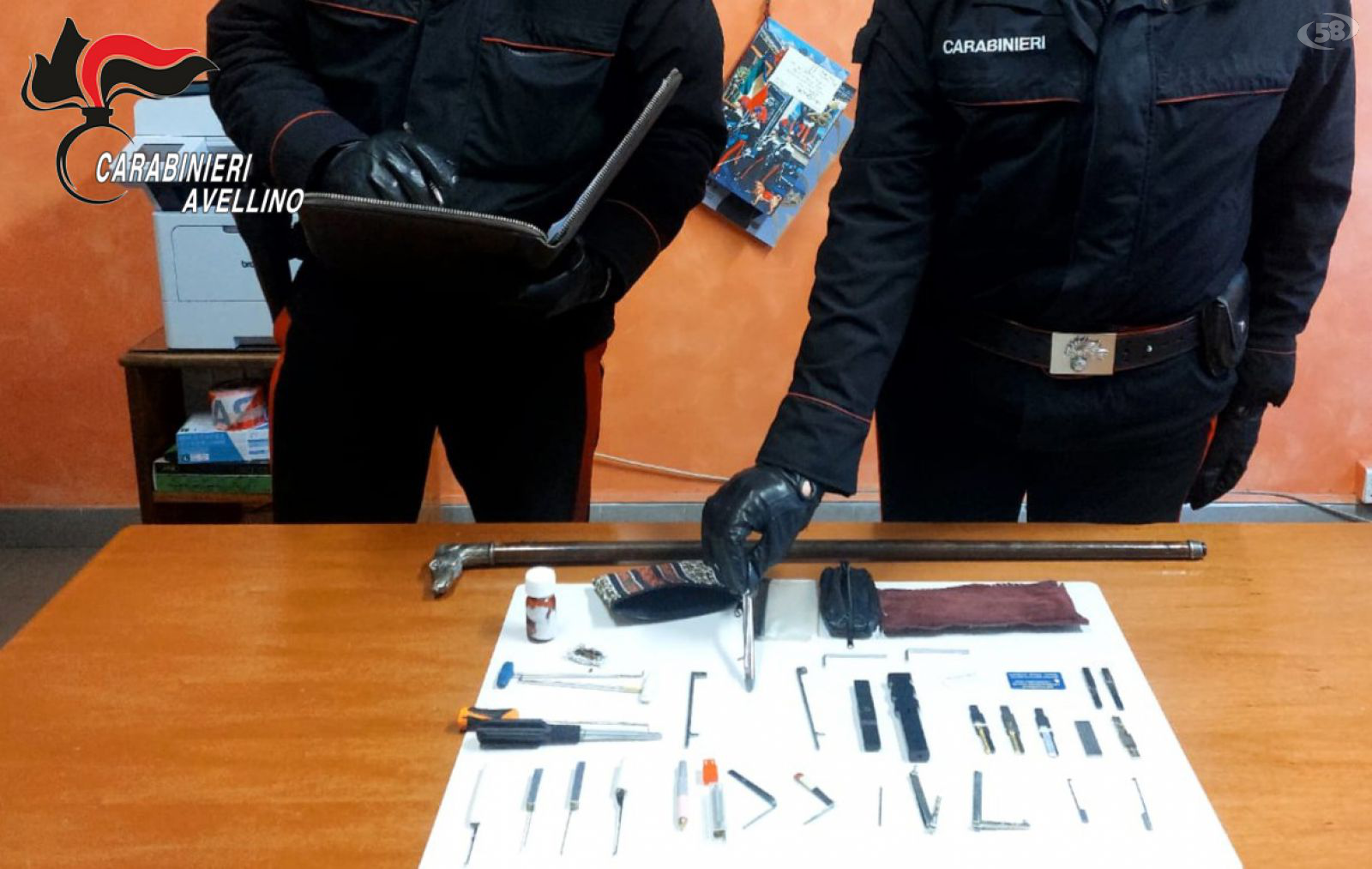 Contrasto ai furti: i Carabinieri intercettano e bloccano auto sospetta