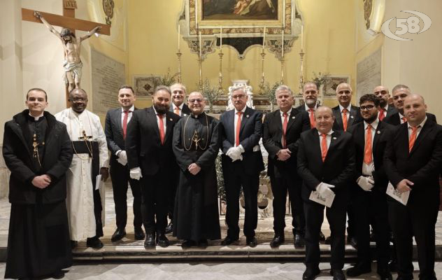 Tutto pronto in città per il cammino del Cristo Morto: fede, silenzio e devozione