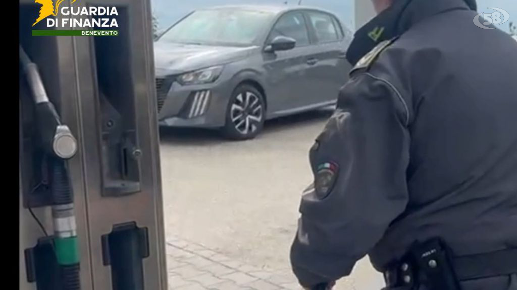 Costi carburanti, controlli della Finanza in alcuni distributori. Scattano sanzioni/VIDEO