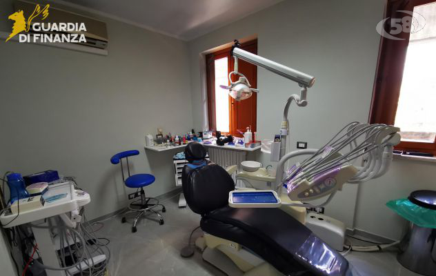 Studio dentistico abusivo scoperto dalle Fiamme Gialle di Avellino