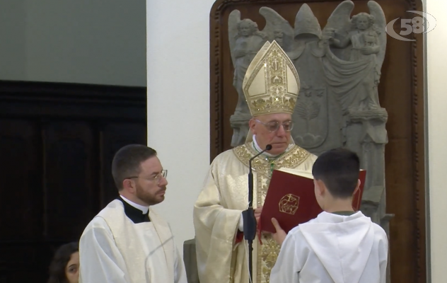 Santa Messa Crismale ad Ariano: il valore dell’Eucaristia e del sacerdozio