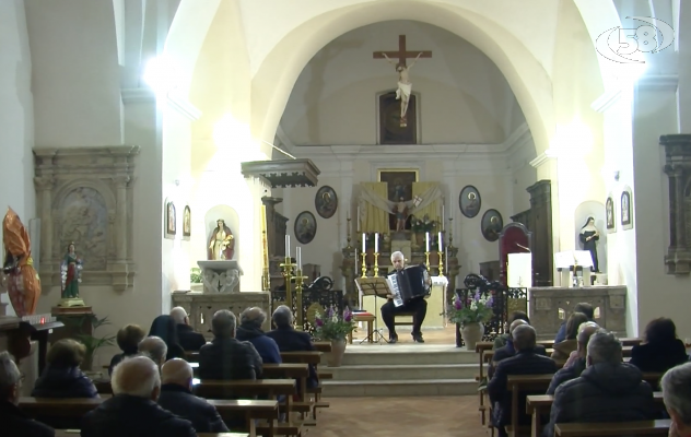 “Le mille voci della fisarmonica”, la musica nel cinema di Ettore Scola: successo a Trevico