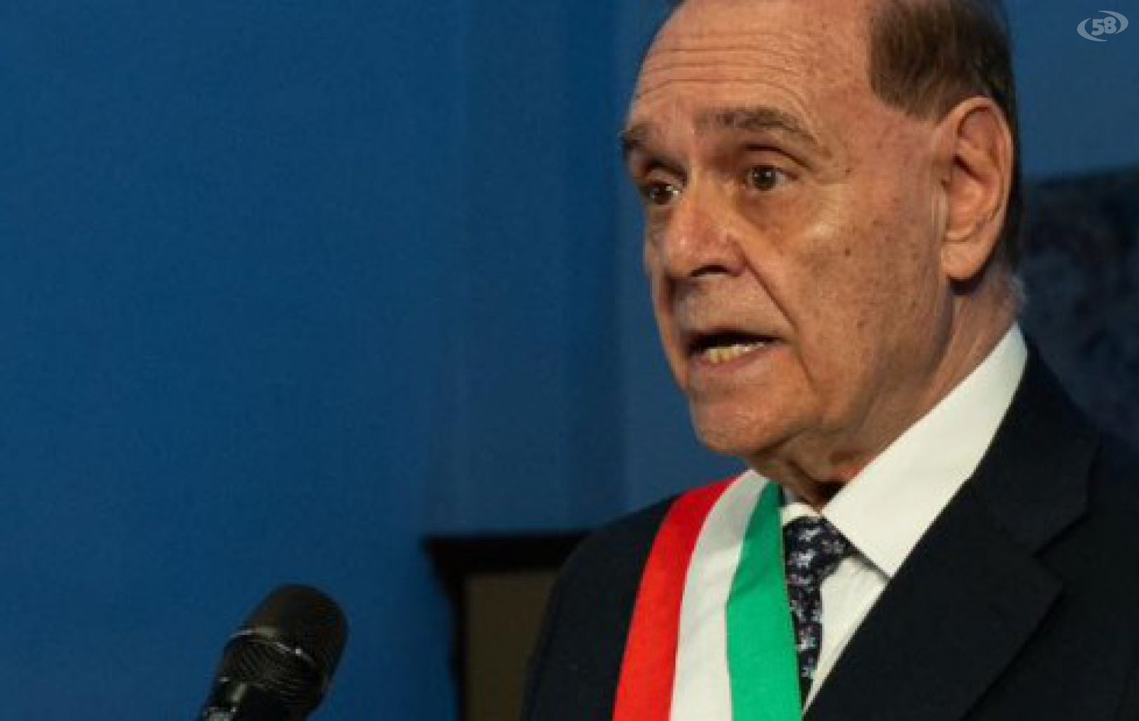 Mastella festeggia 50 anni di politica. Lombardi: "Un grande leader affidabile e capace"