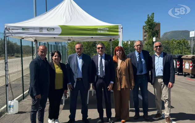 Asia inaugura l'ecopunto. Madaro: "Così migliora anche la raccolta differenziata"