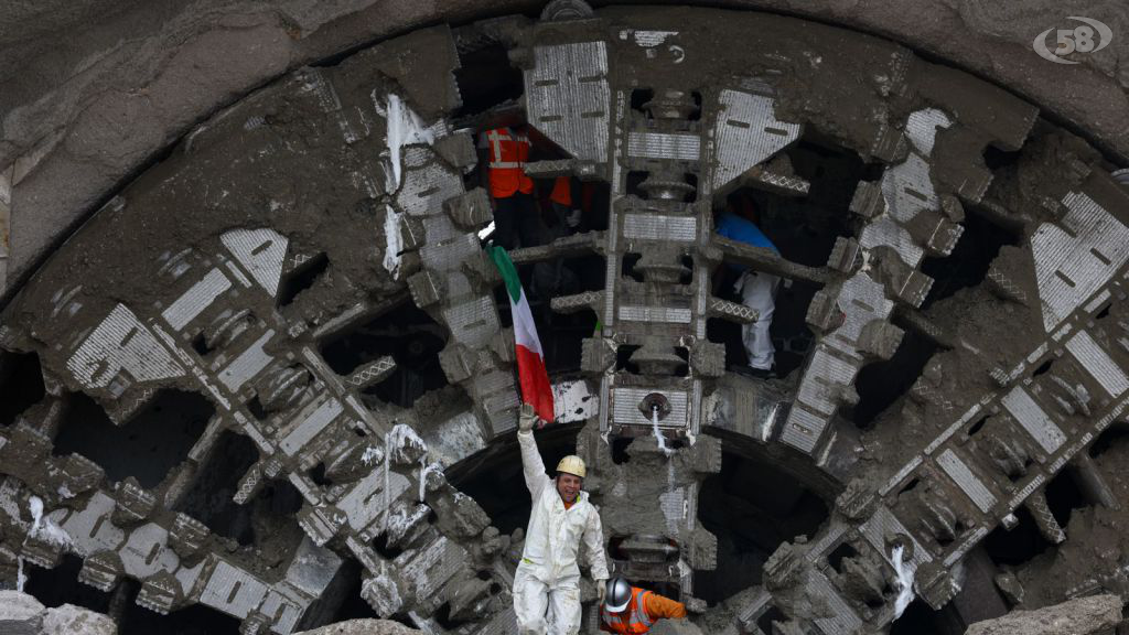 Linea Alta Capacità Alta Velocità Napoli - Bari, altro obiettivo centrato: ultimato lo scavo della galleria Rocchetta/VIDEO