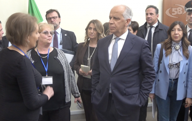 Piantedosi inaugura la mostra sugli Irpini della Costituente
