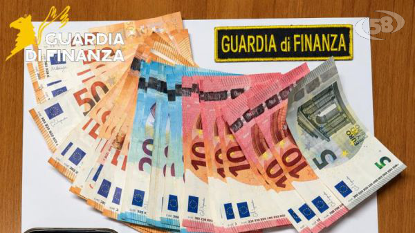 Scovata con cocaina in auto e denaro contante, arrestata dalla Finanza di Benevento
