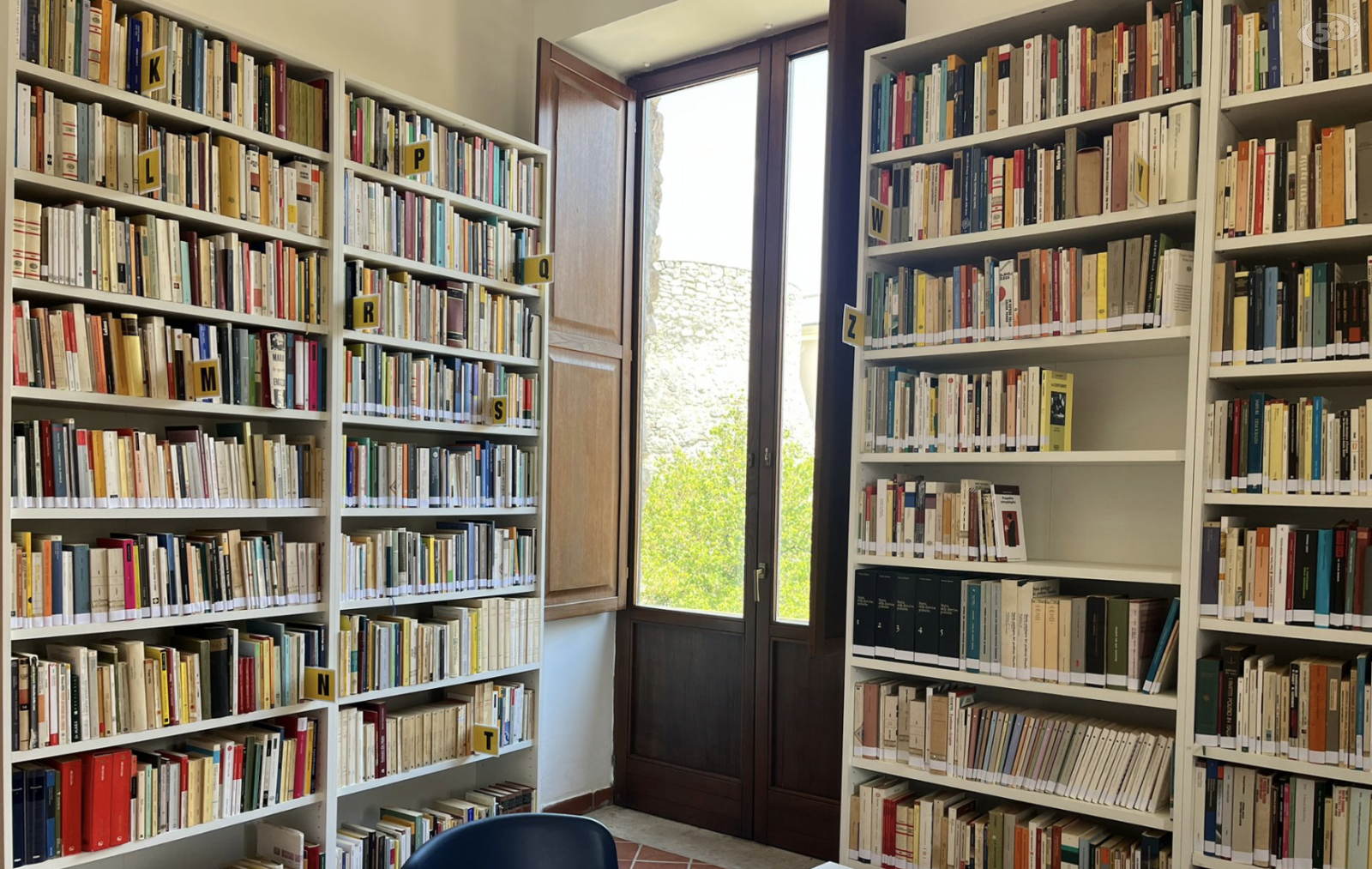 Grottaminarda, biblioteca comunale: 6 sale per un totale di circa 13mila libri