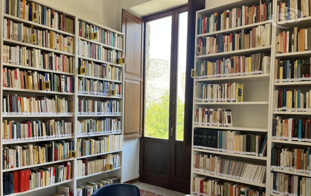 Grottaminarda, biblioteca comunale: 6 sale per un totale di circa 13mila libri.